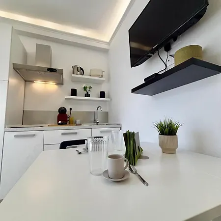 Seaside Monto Apt 2